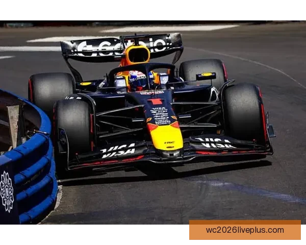 F1赛季精彩纷呈 世界冠军争夺战进入白热化阶段